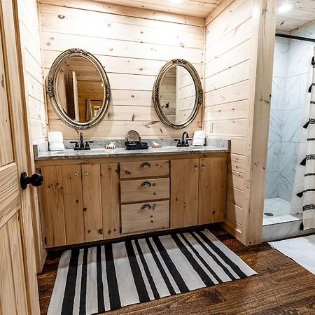 Luxe Family Cabin 8 Min To Downtown Blue Ridge Exterior photo